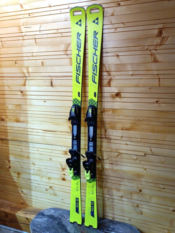 LYŽE FISCHER RC4 WORLDCUP SC PRO M-PLATE 165CM --MODEL 2025--